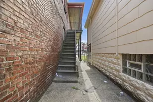 618 Broadway Ave, Stowe Township, PA 15136 - Photo 14