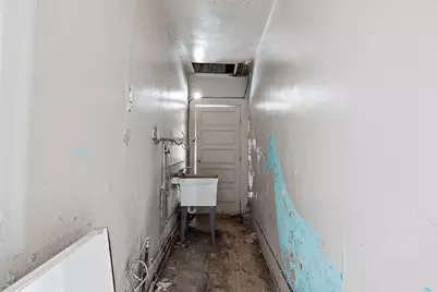 618 Broadway Ave, Stowe Township, PA 15136 - Photo 4