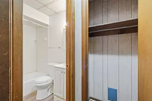 618 Broadway Ave, Stowe Township, PA 15136 - Photo 8