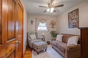 925 Lindenwood Dr, Pittsburgh, PA 15234 - Photo 18