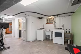 558 Rolling Green Dr, Bethel Park, PA 15102 - Photo 28