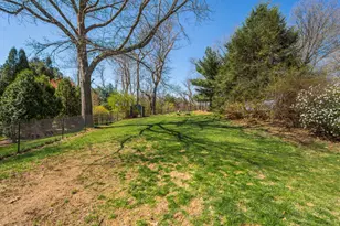 558 Rolling Green Dr, Bethel Park, PA 15102 - Photo 38