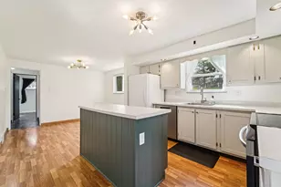 139 Peters Dr, Pittsburgh, PA 15116 - Photo 12