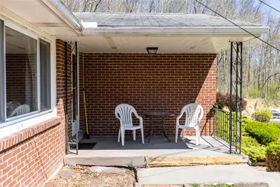 113 Center St, Evans City, PA 16033 - Photo 6