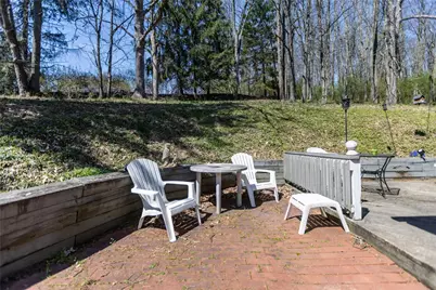 113 Center St, Evans City, PA 16033 - Photo 10