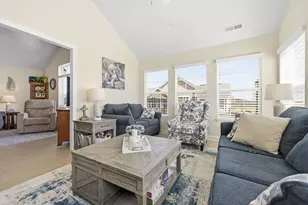 1042 Forest Oaks Dr, Center Township, PA 16001 - Photo 6