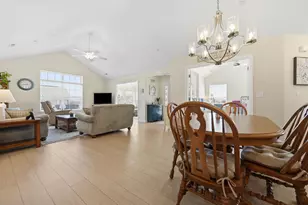 1042 Forest Oaks Dr, Center Township, PA 16001 - Photo 10