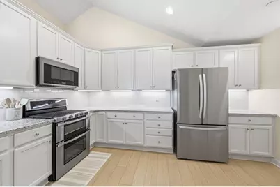 1042 Forest Oaks Drive, Center Township, PA 16001 - Photo 12