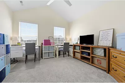 1042 Forest Oaks Drive, Center Township, PA 16001 - Photo 18