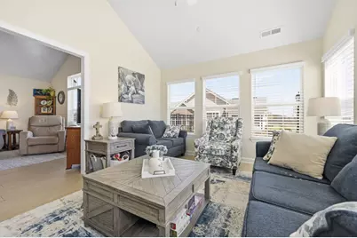 1042 Forest Oaks Drive, Center Township, PA 16001 - Photo 6