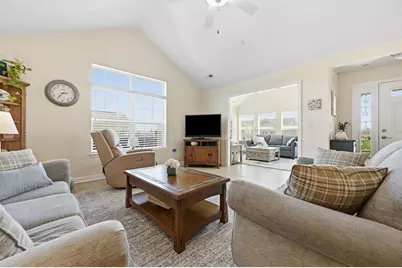 1042 Forest Oaks Drive, Center Township, PA 16001 - Photo 16