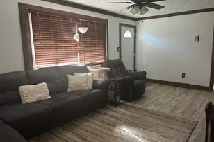 38 Hemlock St, Brighton Township, PA 15009 - Photo 2