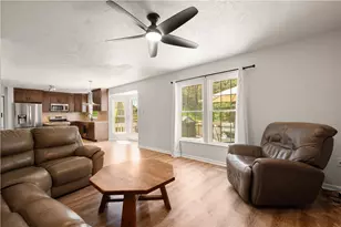 283 Shady Glen Dr, Moon/Crescent Twp, PA 15108 - Photo 14