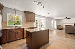 283 Shady Glen Dr, Moon/Crescent Twp, PA 15108 - Photo 8