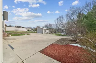 110 Dalur Way, Hempfield Township, PA 15601 - Photo 34