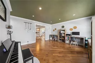 110 Dalur Way, Hempfield Township, PA 15601 - Photo 2