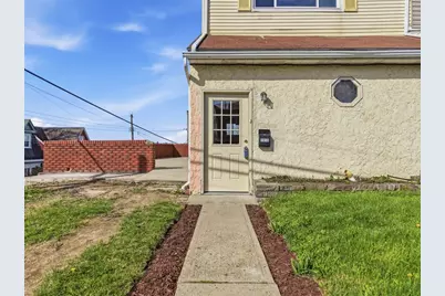 1656 Dellrose St, Pittsburgh, PA 15210 - Photo 4