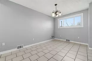 1656 Dellrose St, Pittsburgh, PA 15210 - Photo 12