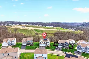 1055 Livorno Dr, Collier Township, PA 15071 - Photo 6