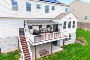 1055 Livorno Dr, Collier Township, PA 15071 - Photo 18