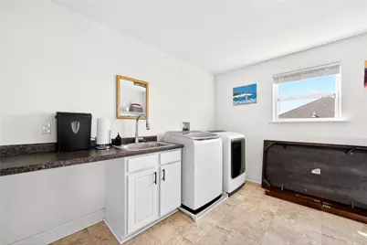 1055 Livorno Dr, Collier Township, PA 15071 - Photo 40