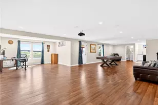 1055 Livorno Dr, Collier Township, PA 15071 - Photo 42