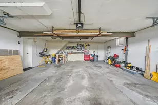 1219 Cocker Dr, Bethel Park, PA 15102 - Photo 44