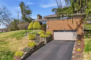 1219 Cocker Dr, Bethel Park, PA 15102 - Photo 2