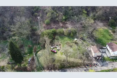 1801 13th Ave, Beaver Falls, PA 15010 - Photo 4