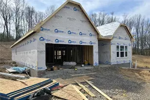 110 July Dr, Twp of But SW, PA 16002 - Photo 2