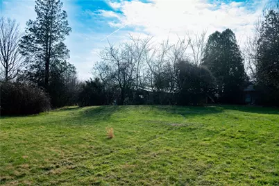 218 Coulter Road, McKeesport, PA 15131 - Photo 2