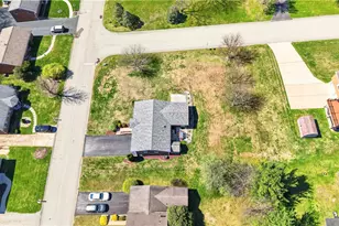 625 Stamford Dr, Hempfield Township, PA 15601 - Photo 28