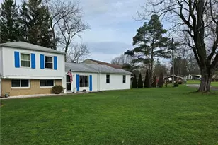 101 13th St, Pymatuning Township, PA 16125 - Photo 2