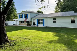 101 13th St, Pymatuning Township, PA 16125 - Photo 1