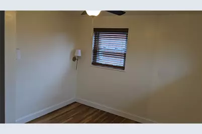 250 Woodridge Dr, Carnegie, PA 15106 - Photo 20