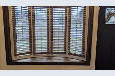 250 Woodridge Dr, Carnegie, PA 15106 - Photo 12