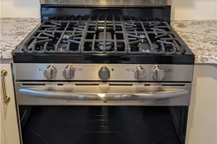 250 Woodridge Dr, Carnegie, PA 15106 - Photo 6