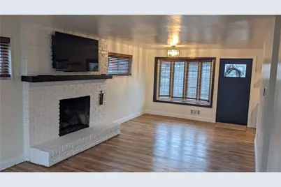 250 Woodridge Dr, Carnegie, PA 15106 - Photo 10