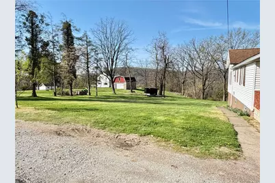 1350 Paradise Ave., Washington Township, PA 15012 - Photo 4