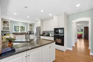 100 Forest Dr, Pittsburgh, PA 15238 - Photo 10