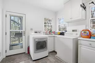 100 Forest Dr, Pittsburgh, PA 15238 - Photo 20