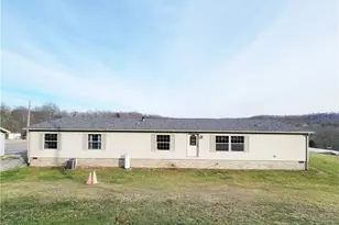 107 Francis Dr, Greene Township, PA 15043 - Photo 6