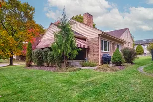 1787 Theodan Dr, Pittsburgh, PA 15216 - Photo 2