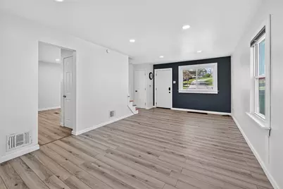 622 Ascension Dr, West Mifflin, PA 15122 - Photo 4