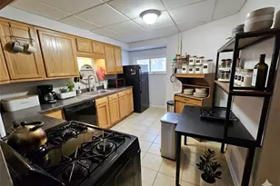 1962 Straubs Ln, Pittsburgh, PA 15212 - Photo 12