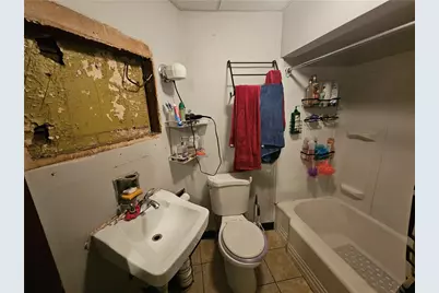 1962 Straubs Ln, Pittsburgh, PA 15212 - Photo 14