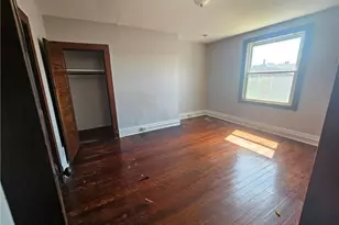 1962 Straubs Ln, Pittsburgh, PA 15212 - Photo 14