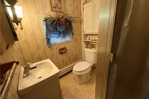 727 Thompson St, Turtle Creek, PA 15145 - Photo 10