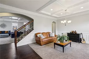 225 Gabriel Dr, Adams Township, PA 16046 - Photo 4