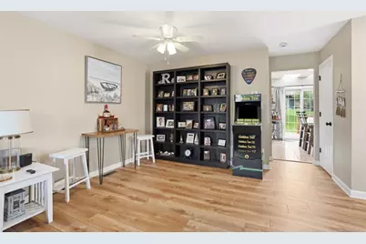 112 Hillvue Dr, Seven Fields Boro, PA 16046 - Photo 10